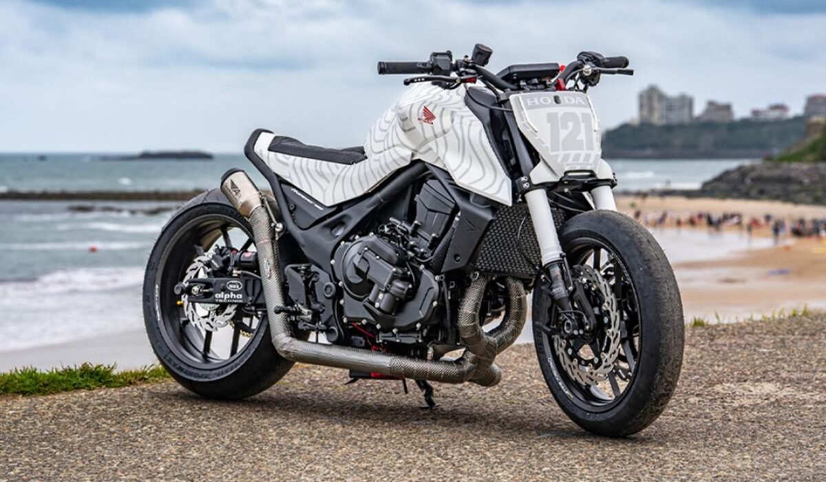 White Venom: MotoCrew's original interpretation of the Honda CB750 Hornet
