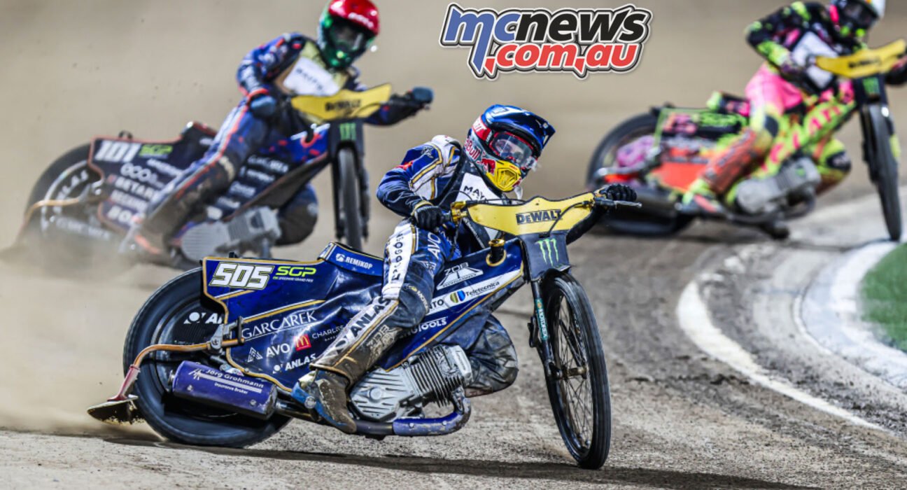 Zmarzlik regains Speedway GP lead as Wroclaw beats Aussie