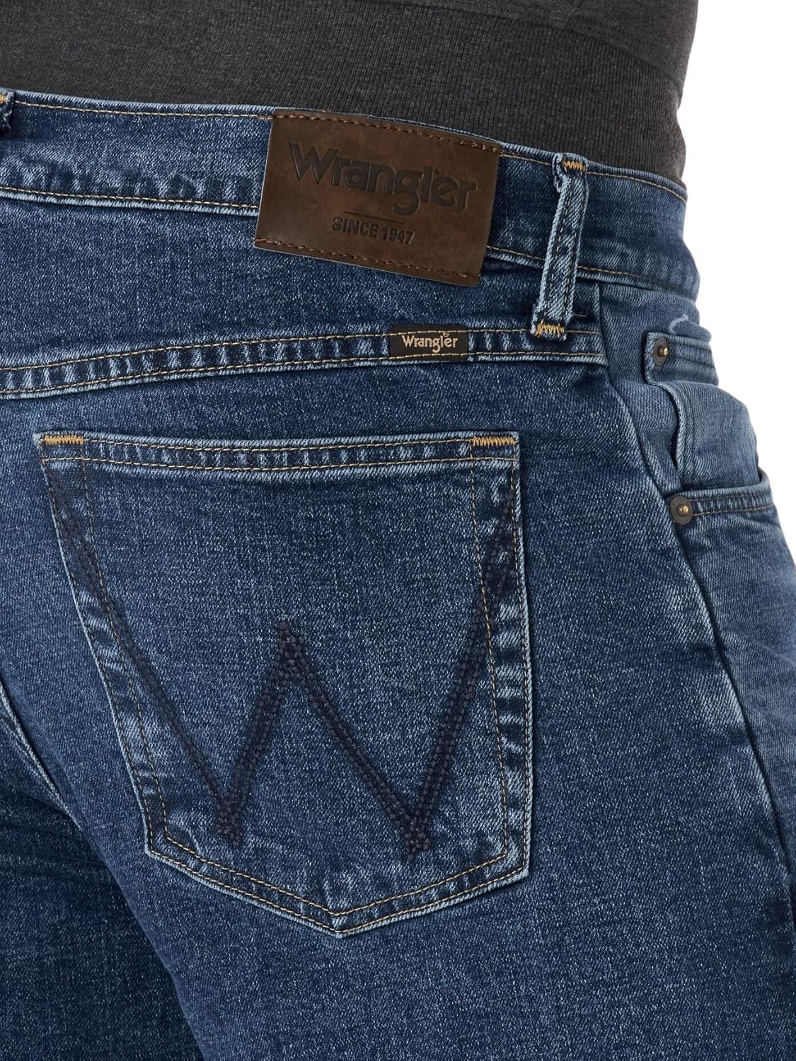 Wrangler Mens Men's Free-to-Stretch Relaxed Fit Jean