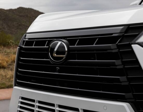 2026 Lexus LX vs 2026 Lexus GX | finding key differences