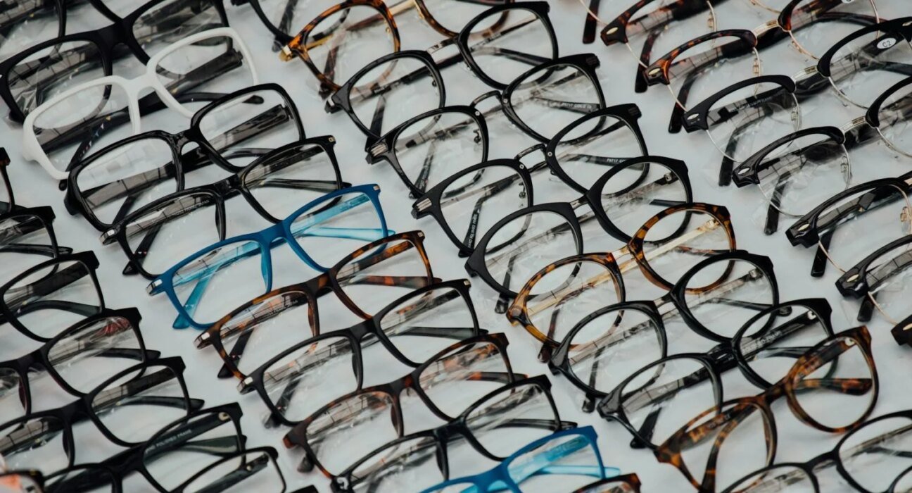 7 things every guy should know when buying new glasses
