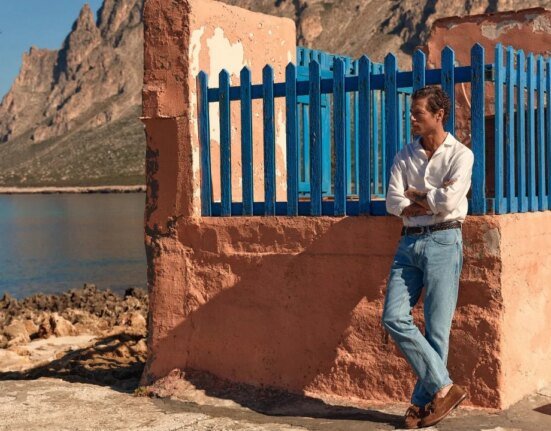 9 timeless summer outfits men keep bringing back every year