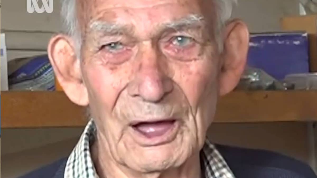 99 year old mechanic has been fixing cars for 83 years, still won't retire