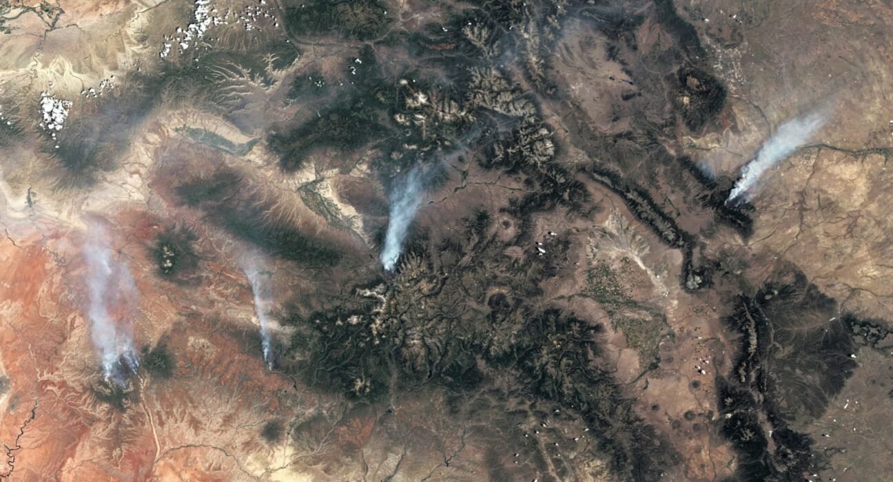 A hiker didn't notice a wildfire going off – then an abandoned mine shaft trapped them on a cliff