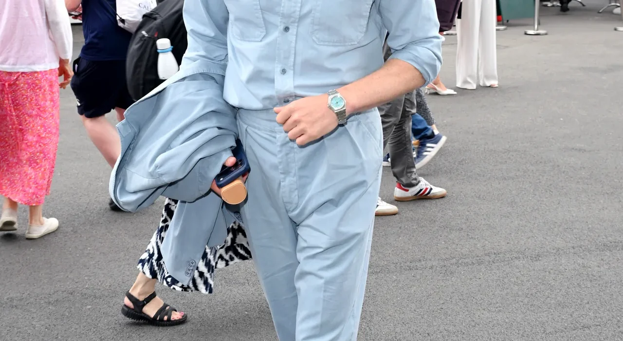 Andrew Garfield and his majestic mane served at Wimbledon
