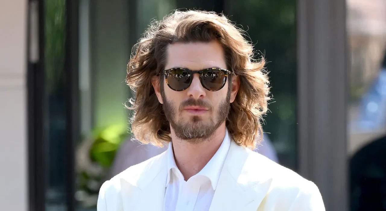 Andrew Garfield wins Wimbledon with can't-fail summer style move