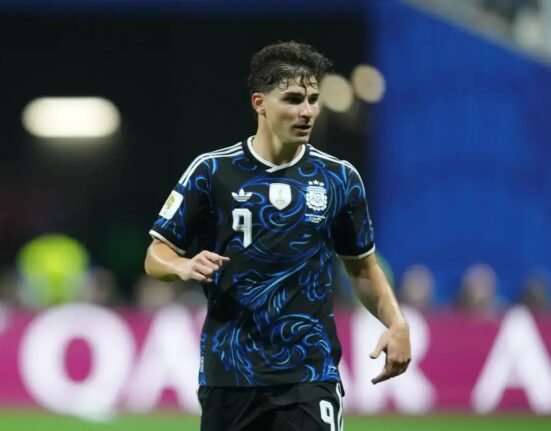 Atletico Madrid CEO refuses to sell Julian Alvarez despite interest from Barcelona and Arsenal