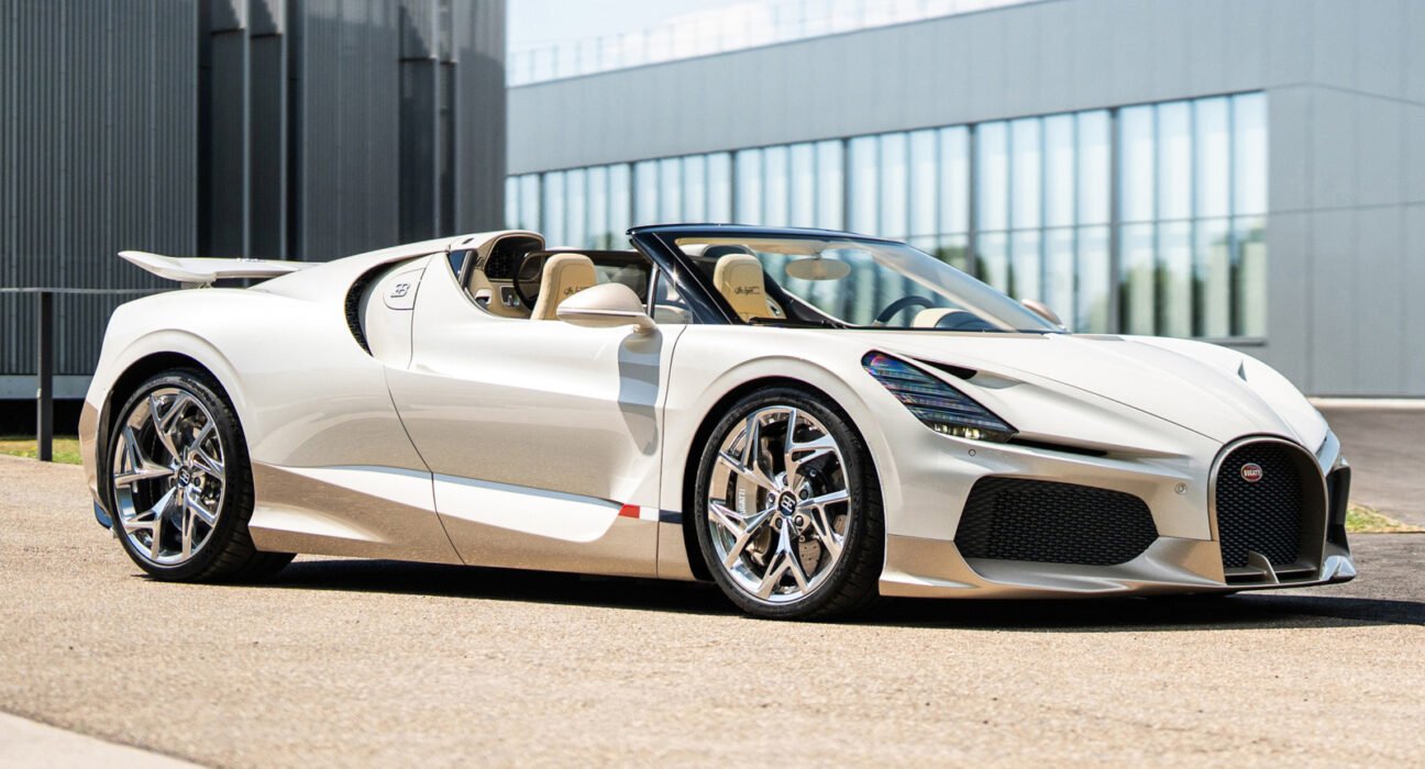 Bugatti's final W16 Mistral has 'Sparkle' paint and a falcon head sculpture on the shifter
