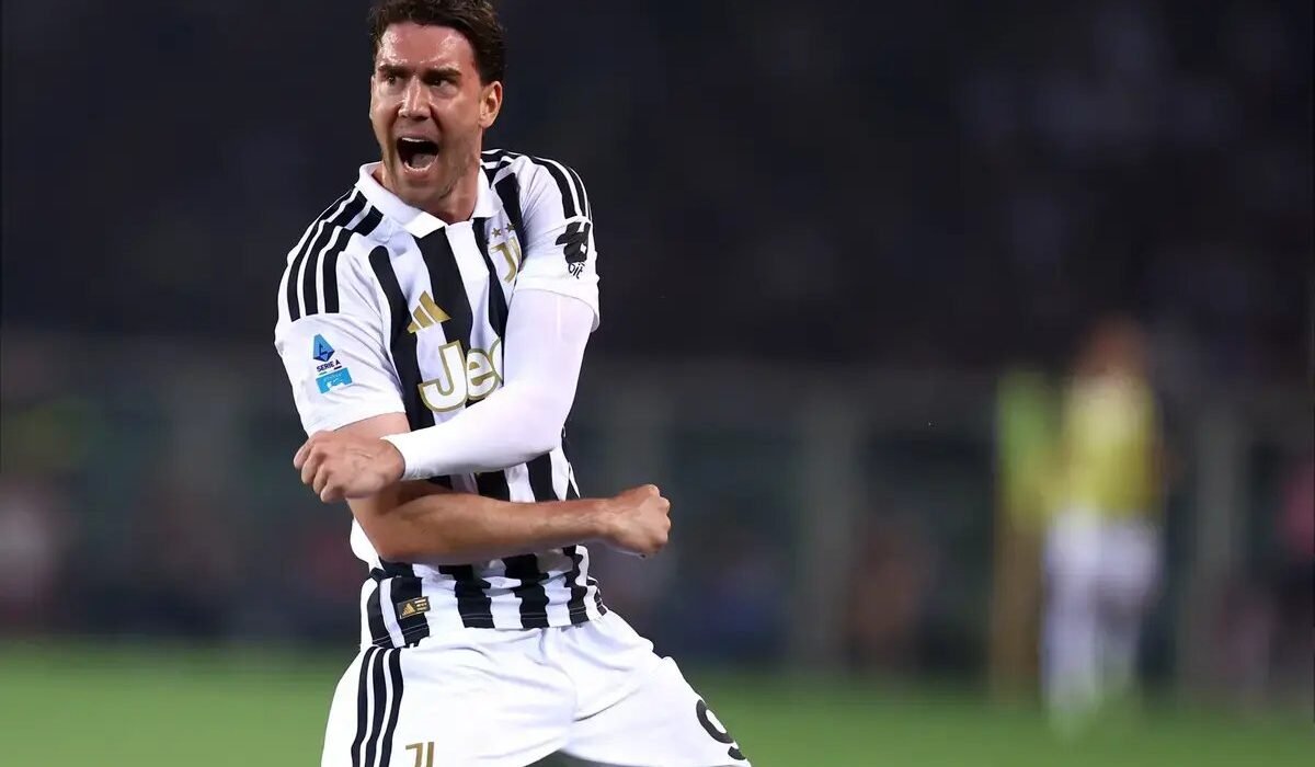 Dusan Vlahovic reconsiders Juventus return as contract talks begin