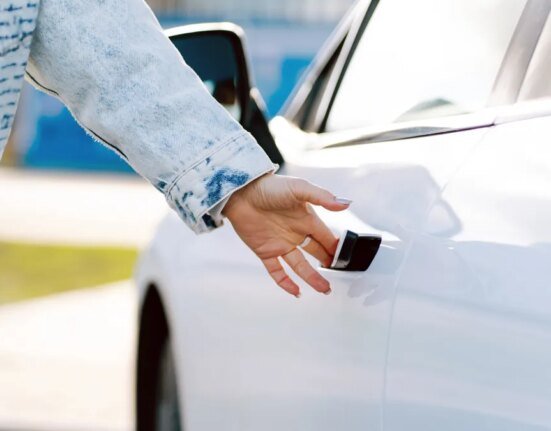 Faulty door handles are trapping people in cars. The Feds are finally stepping in