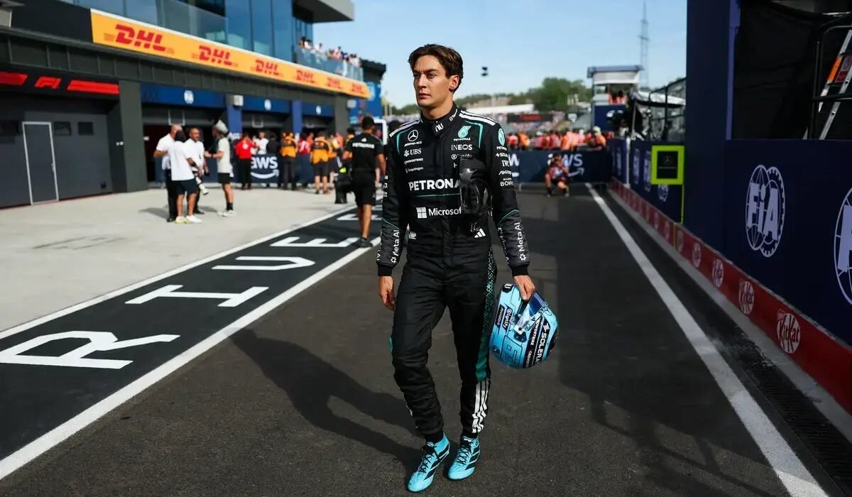 George Russell's Belgian GP crash and furious radio message signal pressure crack
