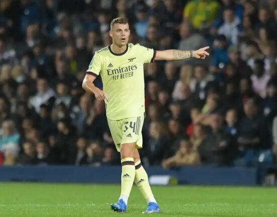 Granit Xhaka stuns Chelsea as Sunderland captain dashes £8million transfer hopes