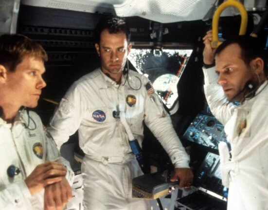 How Jim Lovell helped ensure the authenticity of Apollo 13 in the film