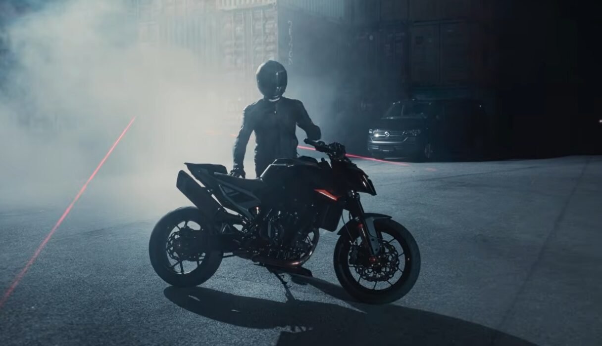 How the KTM 790 DUKE 2027 turns every rider input into precise control and instant response