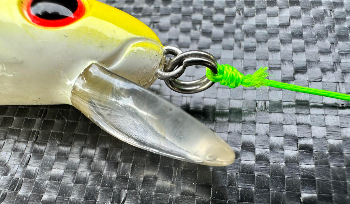 How to Tie a Uni Knot: This is a classic knot all fishermen should know