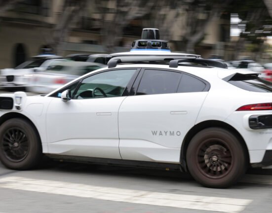 IIHS claims Vemos are safer than human drivers if you squint too hard while reading data