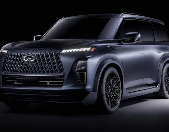 Infiniti has reportedly delayed its hot QX80 red sport SUV to 2028