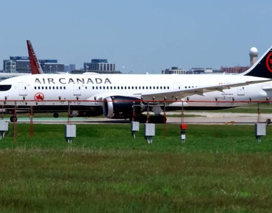 Inside the FAA's plan to use AI to prevent delays before flights even start