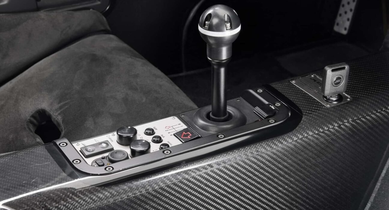 Is McLaren really bringing back the manual gearbox?