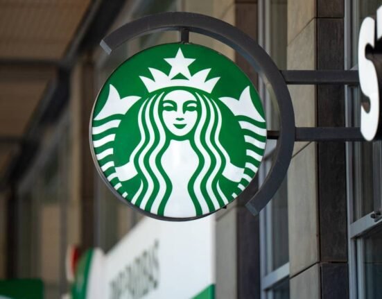Is Starbucks open or closed on the 4th of July?