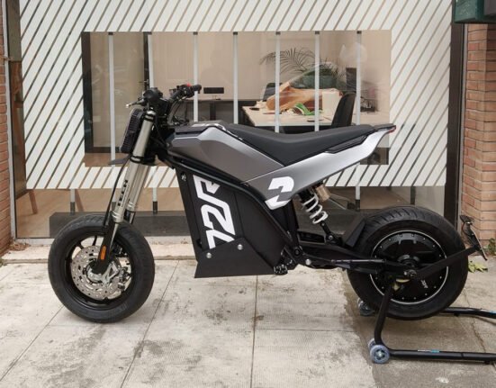 J2R launches a new prototype, created with design studio Antrasite - thepack.news