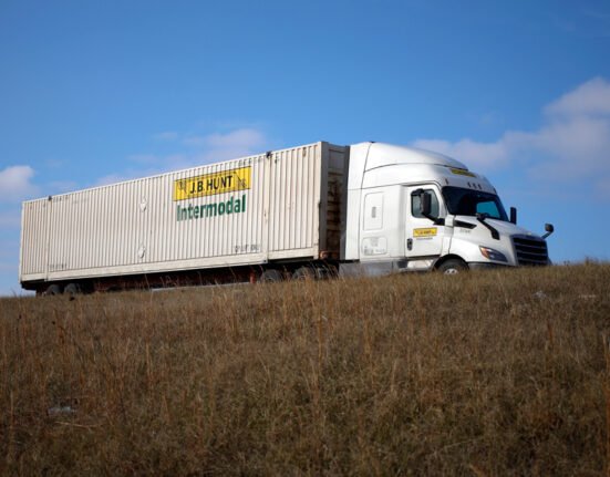 J.B. Hunt leverages strong capacity to deliver strong second quarter results