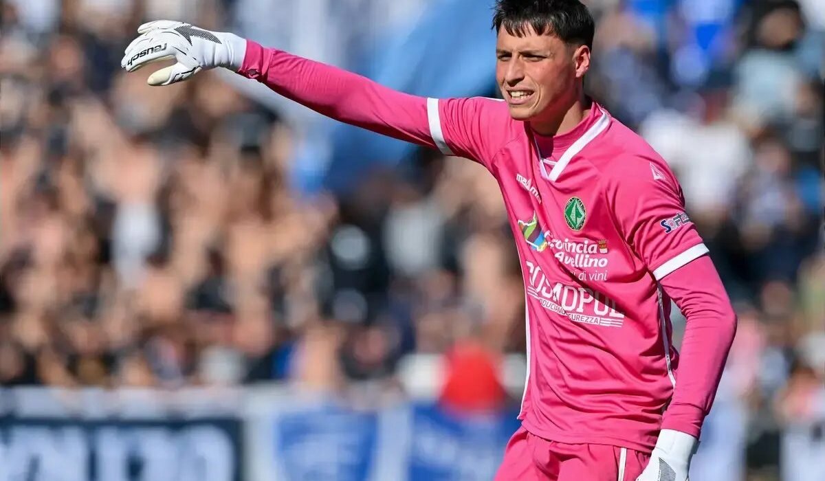 Juventus sell goalkeeper Dafara to Parma for €6 million as Suzuki faces summer exit