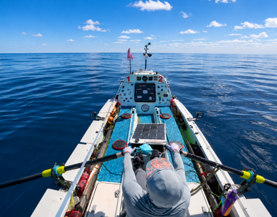 Kelsey Pfander completes historic trip from California to Hawaii in record time