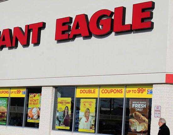 Kroger plans to buy Giant Eagle in $1.65 billion deal