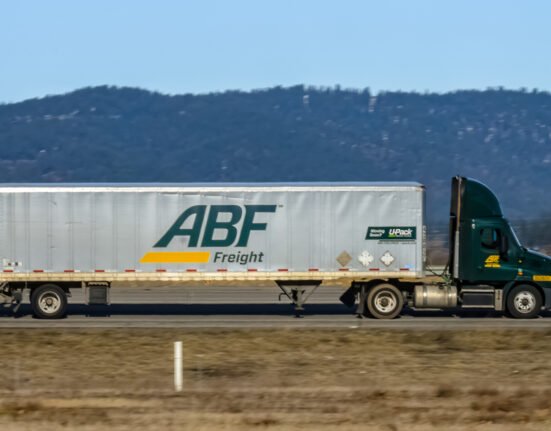 LTL carriers eyeing further growth due to truckload shortage