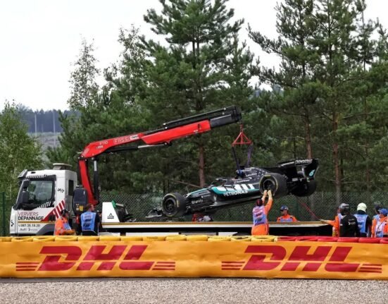 Lewis Hamilton sends message to George Russell after Spa collision and penalty