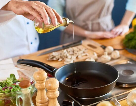 New study links palmitic acid to type 2 diabetes risk, while olive oil fat shows protective benefits