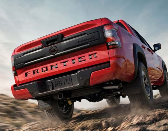 Nissan gives the Frontier a star-spangled makeover