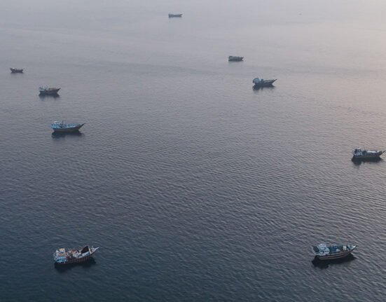Oil prices rise as Iran threatens to stop energy exports