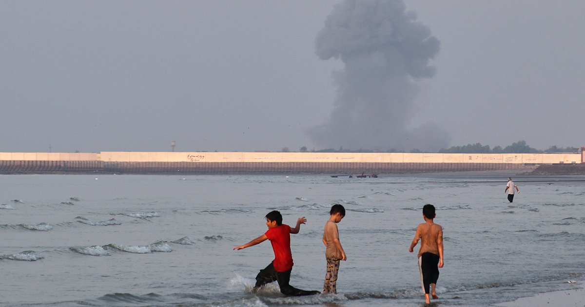 Oil prices rise due to air strikes by America and Iran