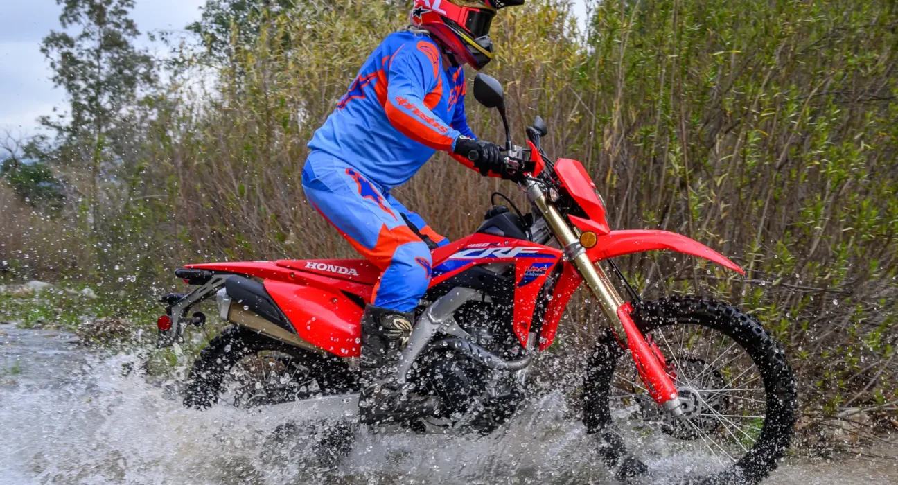 Pirelli Scorpion XC Mid Hard Tire Review: Dirt-First, Street-Legal