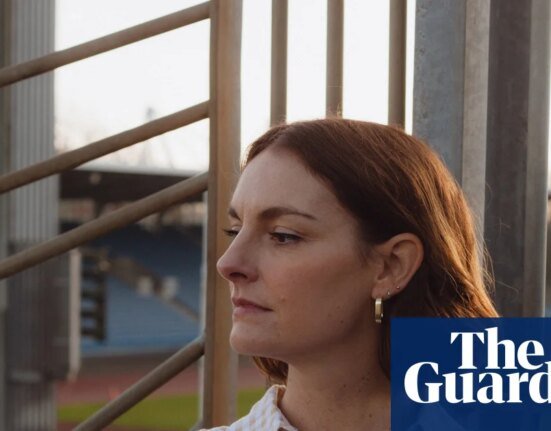 Rebecca Perry wins Waterstones first fiction prize for 'delicious and dreamlike' novel books