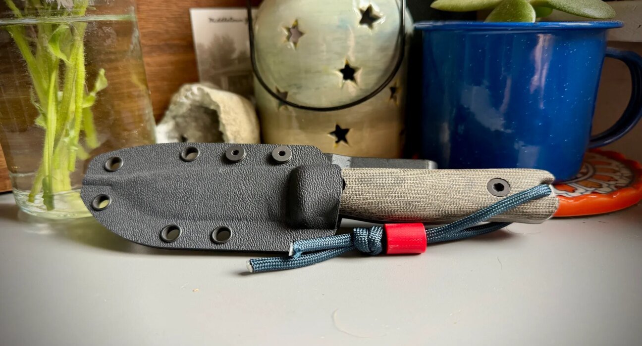 Reef Knife F3: Buy it for bushcraft, use it for utility