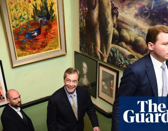 Reform UK controversy: who funds Farage? - Podcast | Politics