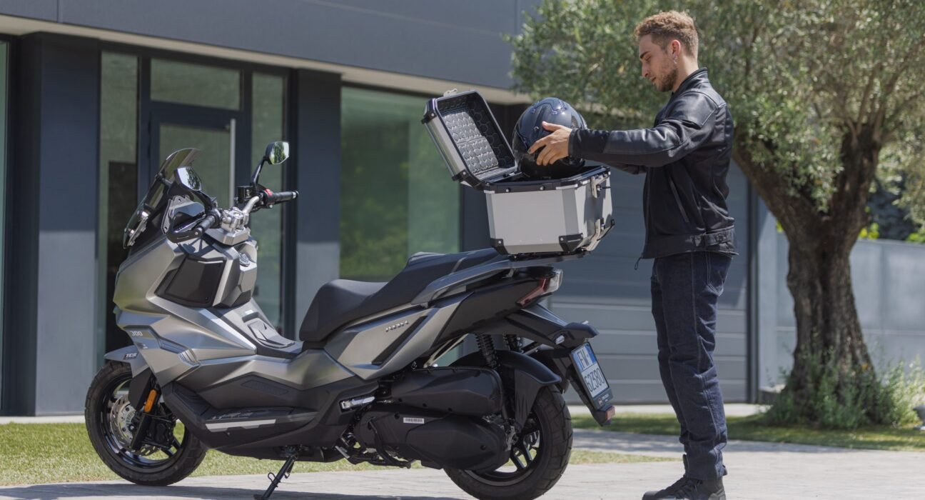 SYM ADX 300 MY26 comes with integrated dash cam, SYM+ connectivity and premium standard equipment