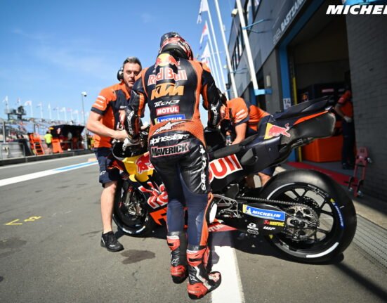 Tech3 boss Gunther Steiner distances team from Maverick Viñales KTM contract dispute