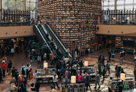 The best-selling books of the week, according to all lists