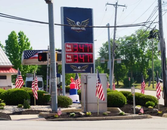 The feds are pushing a brand new gas station chain selling weirdly cheap fuel