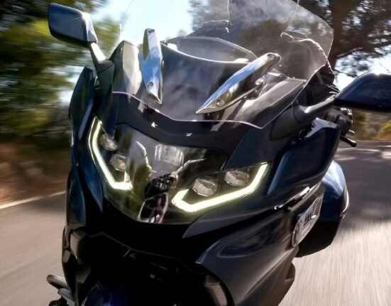 Touring bike with Japanese reliability and Gold Wing-level appearance