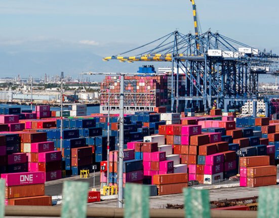 US budget deficit widens as tariff refunds increase