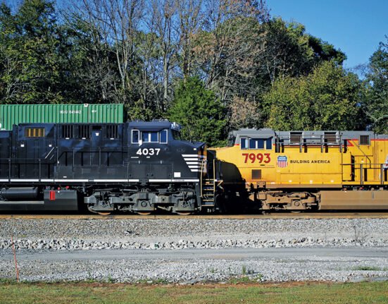 Union Pacific receives CN's support for acquisition plan