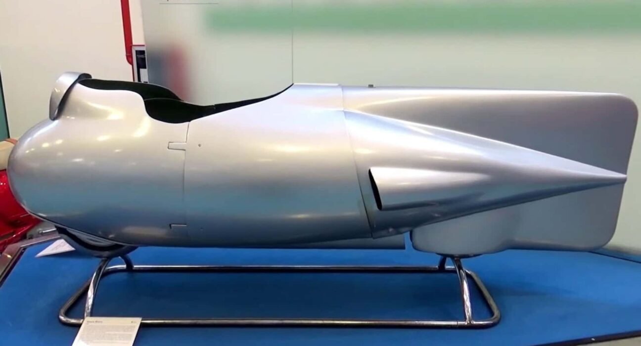Vespa once made a go-fast scooter shaped like a World War II bomb