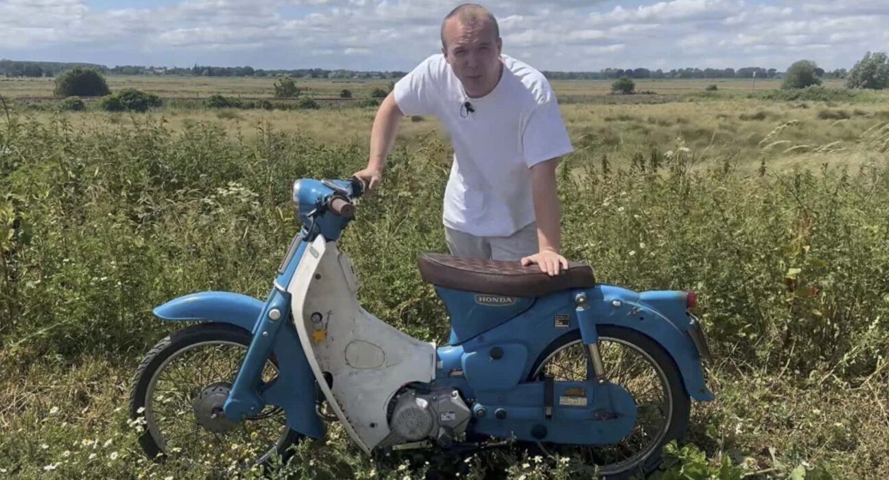 Vintage Honda Cub scooter gets a mega engine swap. look how fast it goes