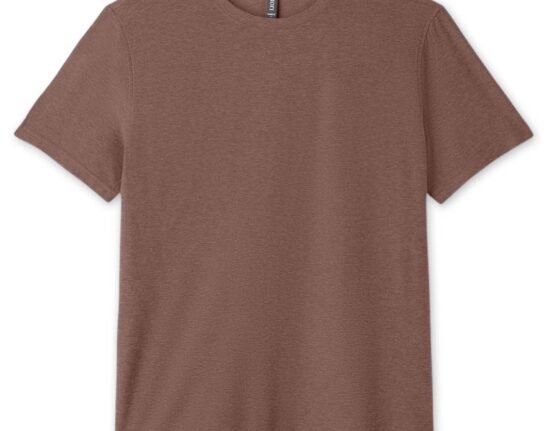 Vuori's 'most comfortable' athletic t-shirt is a rare 20% off at REI right now