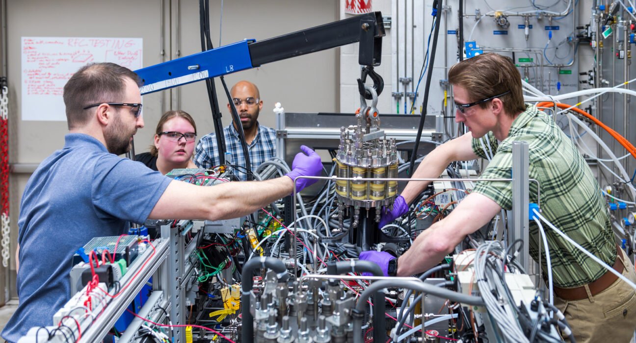 Why is NASA using fuel cells instead of batteries for energy storage on the Moon?